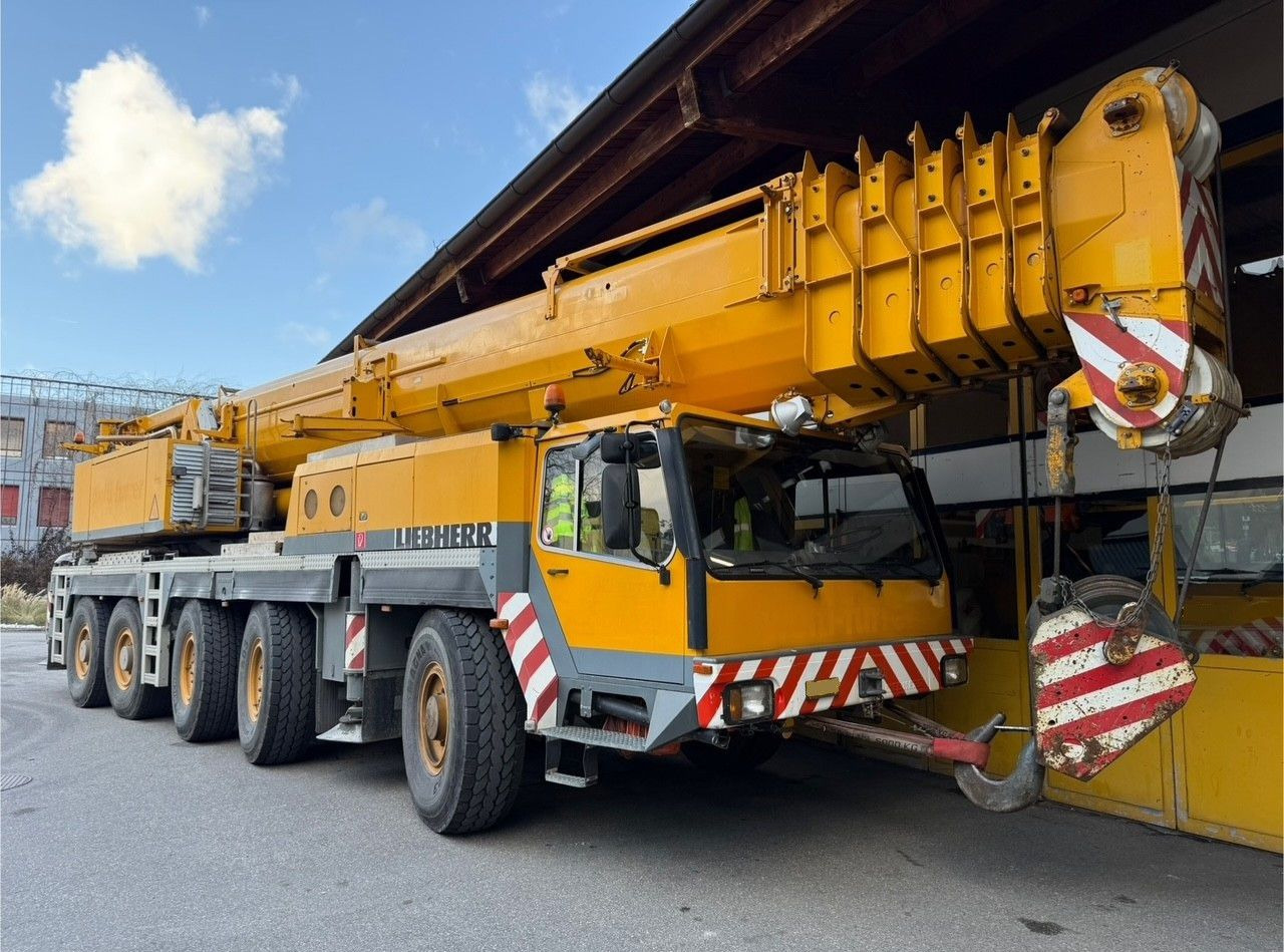Liebherr LTM 1160/2 UTM655 10x6, FLYJIB, SWISS - משאית מנוף: תמונה 1 Liebherr LTM 1160/2 UTM655 10x6, FLYJIB, SWISS - משאית מנוף: תמונה 1