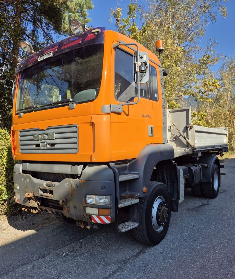 MAN 18.313 FAK 4x4, E3,  ohne Kran - מזהיר: תמונה 1 MAN 18.313 FAK 4x4, E3,  ohne Kran - מזהיר: תמונה 1