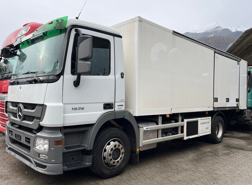 Mercedes-Benz Actros 1836 4x2, Carrier Supra 850U, Ladebordwan - משאית קירור: תמונה 1 Mercedes-Benz Actros 1836 4x2, Carrier Supra 850U, Ladebordwan - משאית קירור: תמונה 1