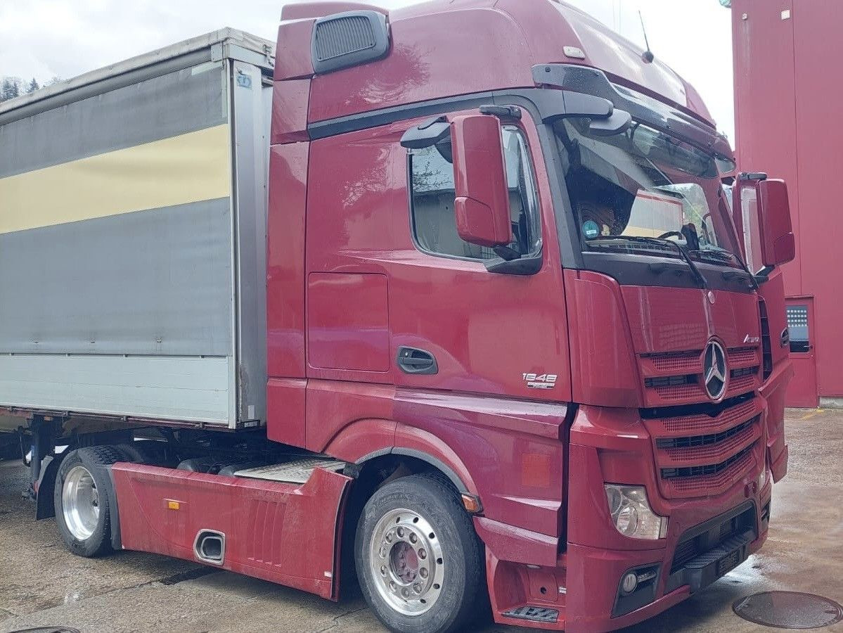 Mercedes-Benz Actros 1848 4x2, E6,Lowliner,verstellbare Sattel - יחידת טרקטור: תמונה 1 Mercedes-Benz Actros 1848 4x2, E6,Lowliner,verstellbare Sattel - יחידת טרקטור: תמונה 1