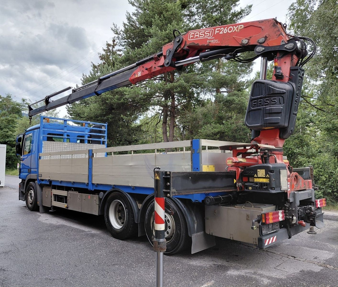 Mercedes-Benz Actros 2544 6x2, E5, EPS, Fassi F260XP, Retarder - משאית מנוף: תמונה 4 Mercedes-Benz Actros 2544 6x2, E5, EPS, Fassi F260XP, Retarder - משאית מנוף: תמונה 4