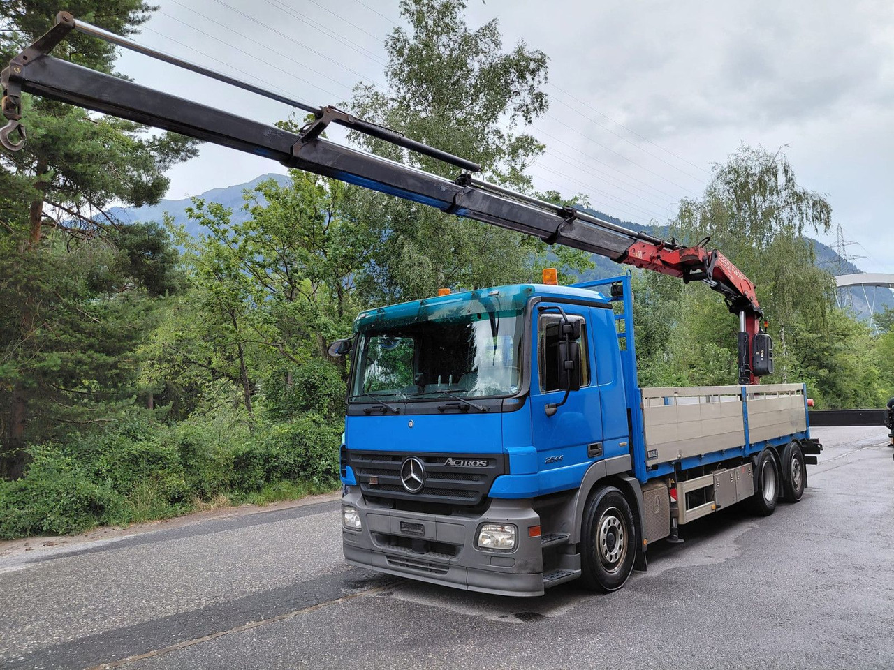 Mercedes-Benz Actros 2544 6x2, E5, EPS, Fassi F260XP, Retarder - משאית מנוף: תמונה 1 Mercedes-Benz Actros 2544 6x2, E5, EPS, Fassi F260XP, Retarder - משאית מנוף: תמונה 1
