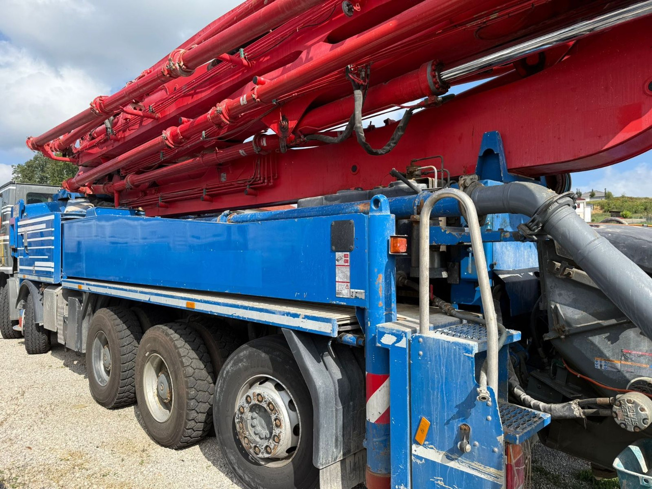 Mercedes-Benz Actros 4448 10x4, E5, MP-3, Putzmeister M46-5 - משאית משאבת בטון: תמונה 5 Mercedes-Benz Actros 4448 10x4, E5, MP-3, Putzmeister M46-5 - משאית משאבת בטון: תמונה 5