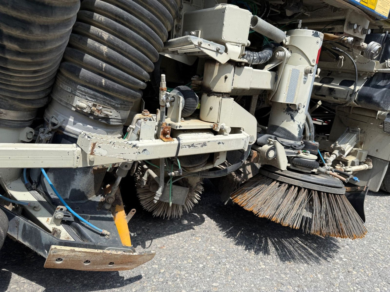 מטאטא כבישים Mercedes-Benz Axor 1829 4x2, E5, EPS, RHD, Faun Kehrmaschine: תמונה 7