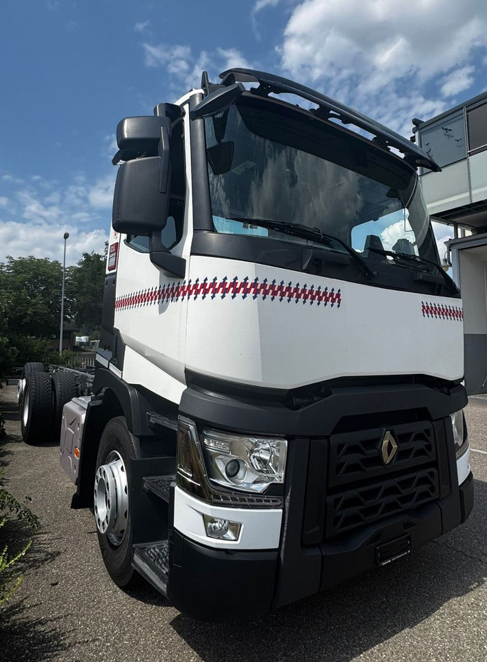 Renault T460 6x2, E6, Fahrgestell - משאית עם שלדת תא: תמונה 3 Renault T460 6x2, E6, Fahrgestell - משאית עם שלדת תא: תמונה 3