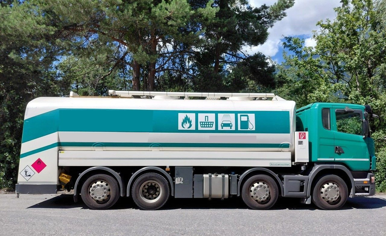 Scania G440 8x2, E5, Schwingenschloegel, 2 Kammern, ADR - משאית מכל: תמונה 3 Scania G440 8x2, E5, Schwingenschloegel, 2 Kammern, ADR - משאית מכל: תמונה 3