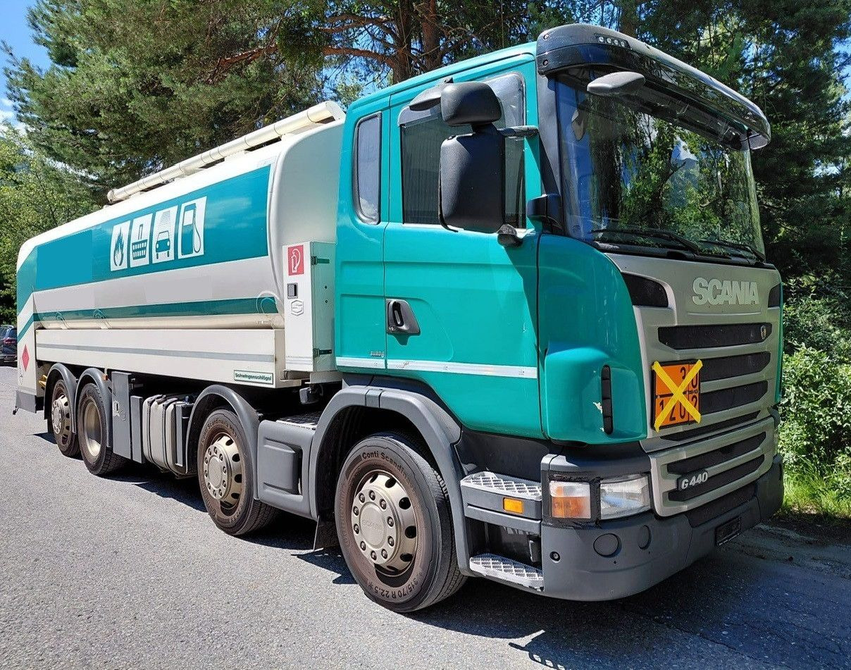 Scania G440 8x2, E5, Schwingenschloegel, 2 Kammern, ADR - משאית מכל: תמונה 1 Scania G440 8x2, E5, Schwingenschloegel, 2 Kammern, ADR - משאית מכל: תמונה 1