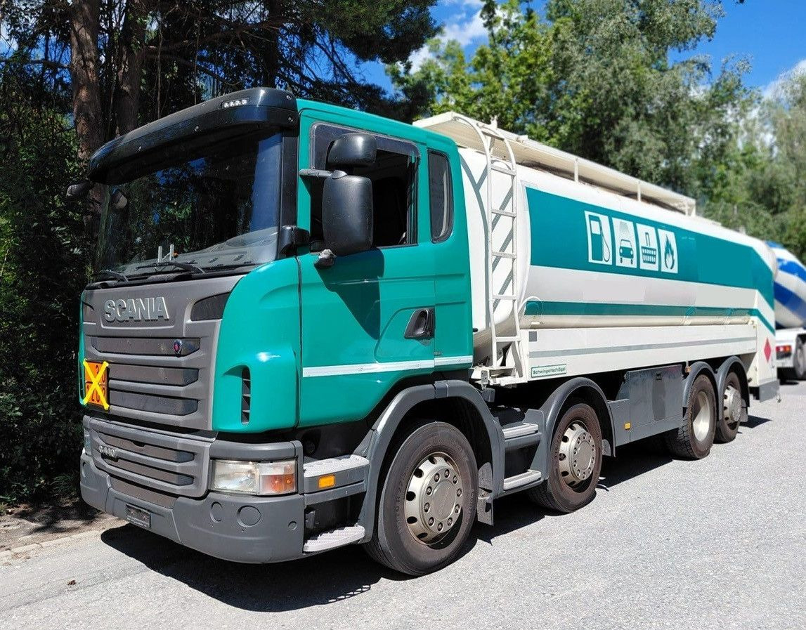 Scania G440 8x2, E5, Schwingenschloegel, 2 Kammern, ADR - משאית מכל: תמונה 2 Scania G440 8x2, E5, Schwingenschloegel, 2 Kammern, ADR - משאית מכל: תמונה 2