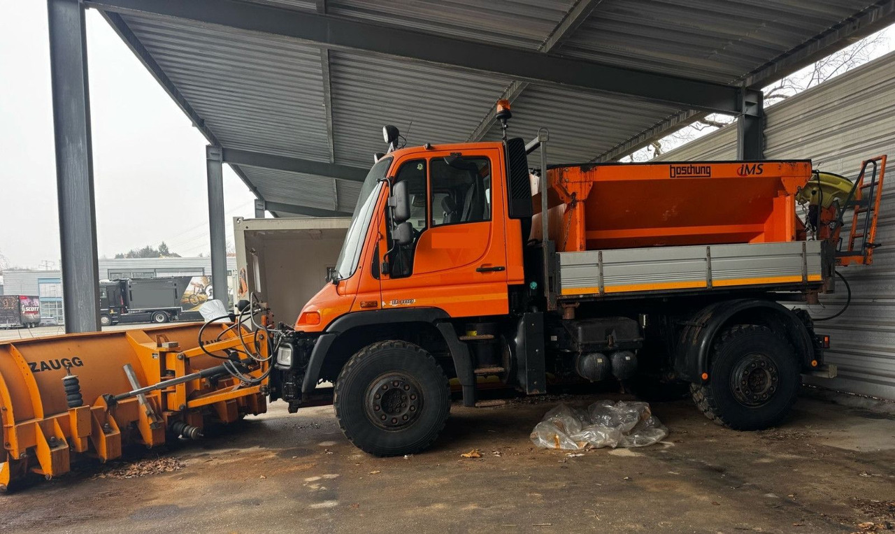 Unimog U400 4x4, Winterdienst, Schild+Streuer - משאית: תמונה 3 Unimog U400 4x4, Winterdienst, Schild+Streuer - משאית: תמונה 3