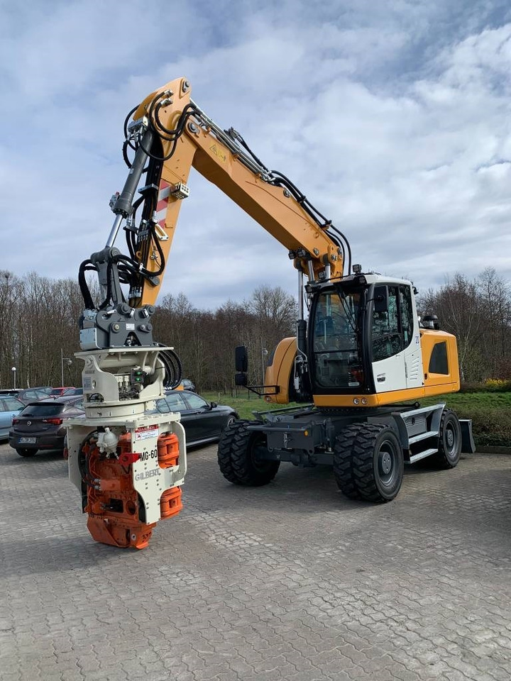 Movax Gilbert Grizzly MG-60 - נהג קורה: תמונה 1 Movax Gilbert Grizzly MG-60 - נהג קורה: תמונה 1