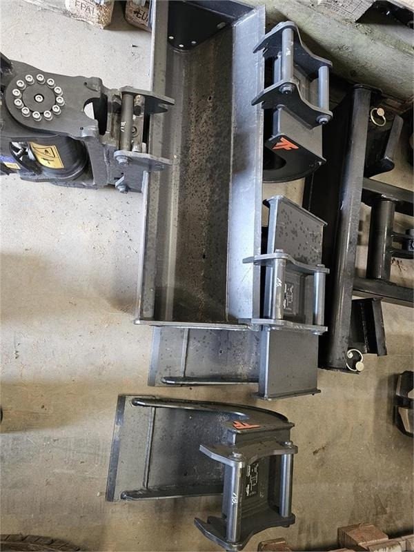 Sany sy26u Med TF tiltskifte og TF skovlpakke - מחפר סורק: תמונה 4 Sany sy26u Med TF tiltskifte og TF skovlpakke - מחפר סורק: תמונה 4