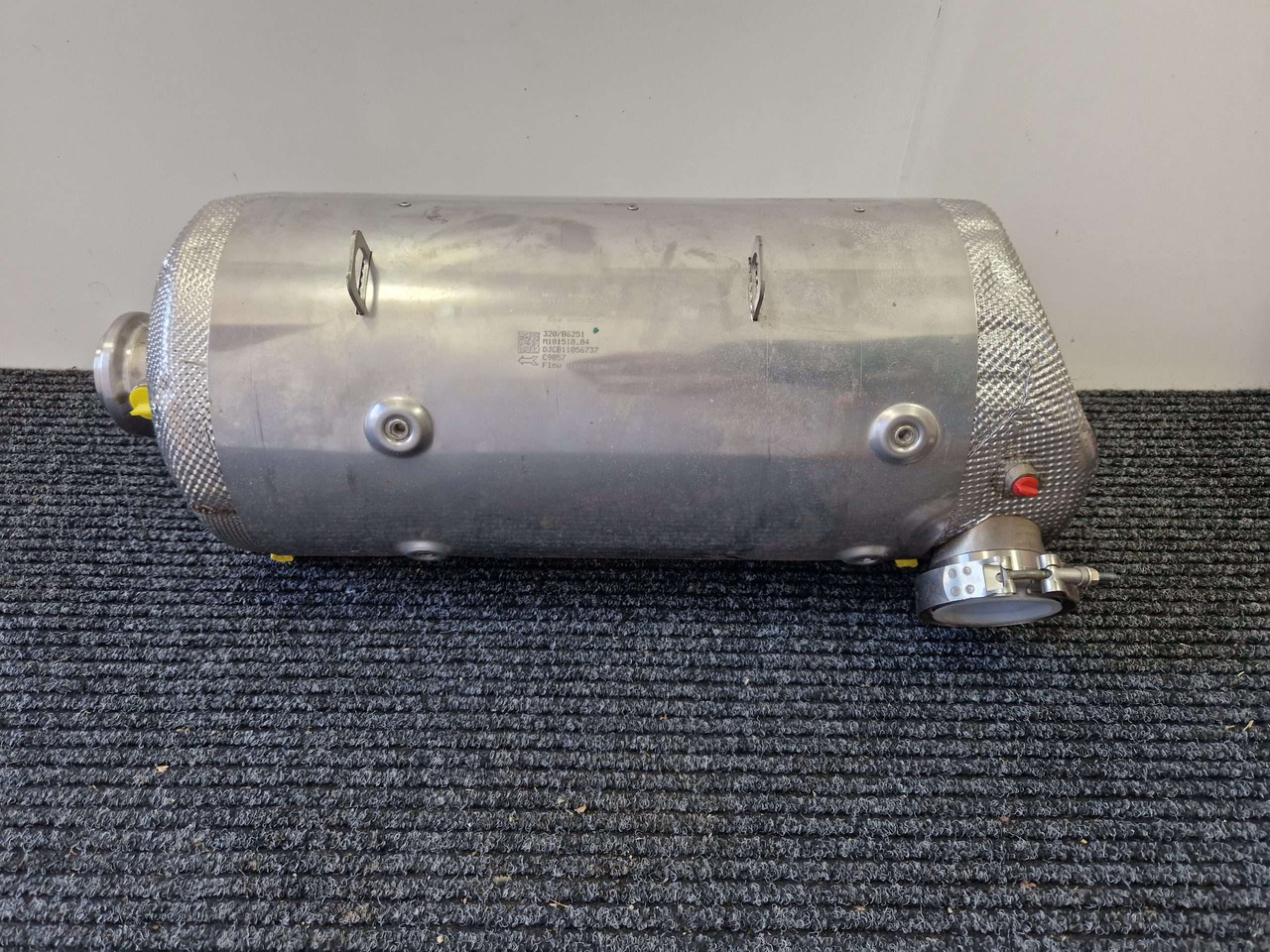 Exhaust silencer JCB 320/B6251 SCR Adblue - מנוע וחלקים עבור מכונת בנייה: תמונה 1 Exhaust silencer JCB 320/B6251 SCR Adblue - מנוע וחלקים עבור מכונת בנייה: תמונה 1