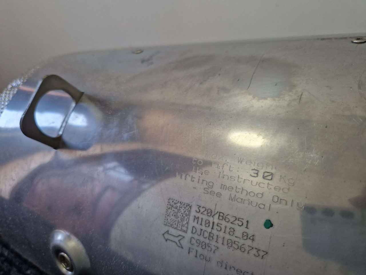 Exhaust silencer JCB 320/B6251 SCR Adblue - מנוע וחלקים עבור מכונת בנייה: תמונה 5 Exhaust silencer JCB 320/B6251 SCR Adblue - מנוע וחלקים עבור מכונת בנייה: תמונה 5