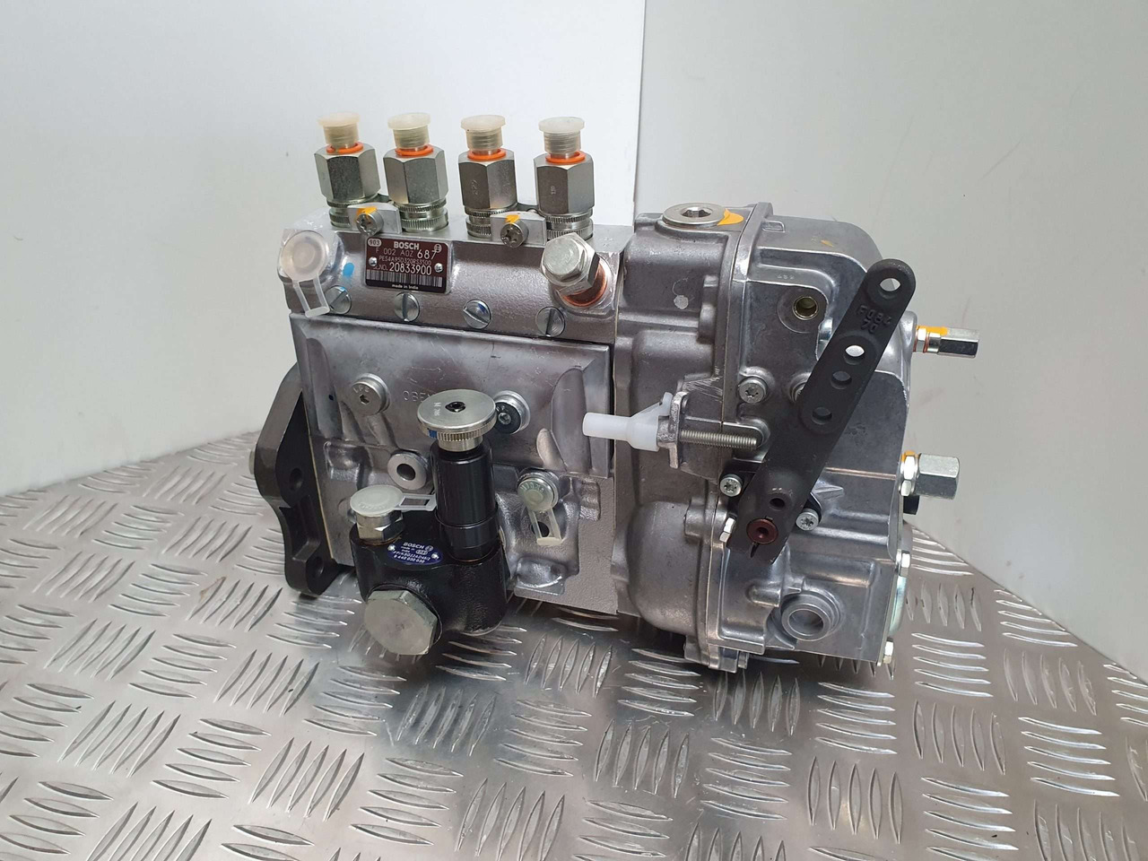 JCB 2DX Injection pump 333/y3578 Bosch - מנוע וחלקים עבור מכונת בנייה: תמונה 1 JCB 2DX Injection pump 333/y3578 Bosch - מנוע וחלקים עבור מכונת בנייה: תמונה 1