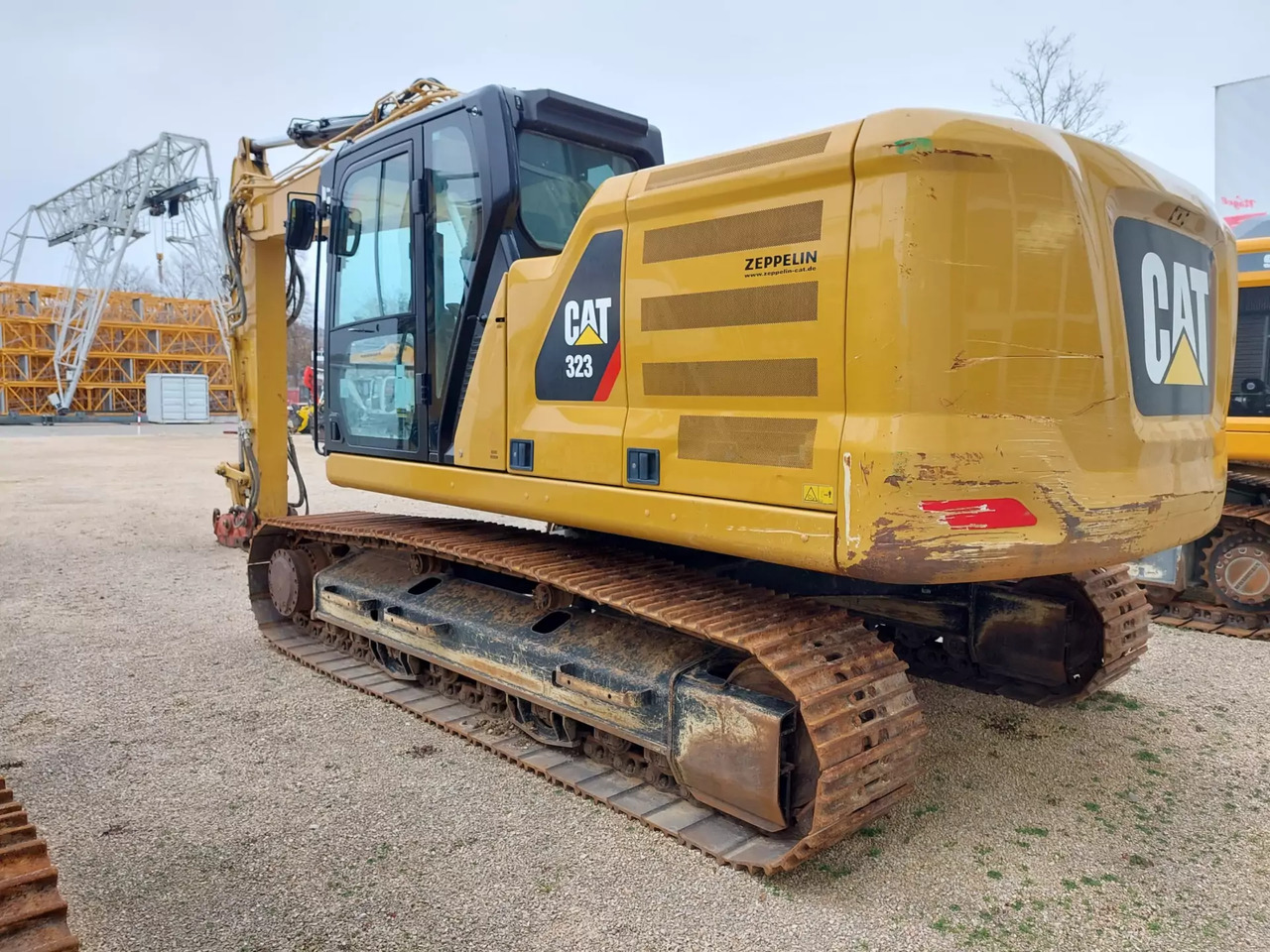 2019 Caterpillar 323 - מחפר סורק: תמונה 4 2019 Caterpillar 323 - מחפר סורק: תמונה 4
