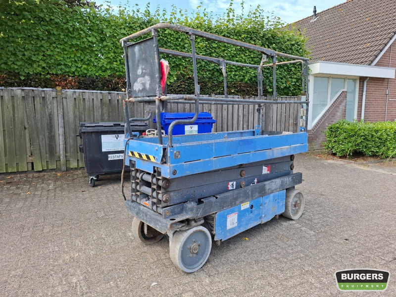 Aichi SV06CNL - מעלית מספריים: תמונה 1 Aichi SV06CNL - מעלית מספריים: תמונה 1