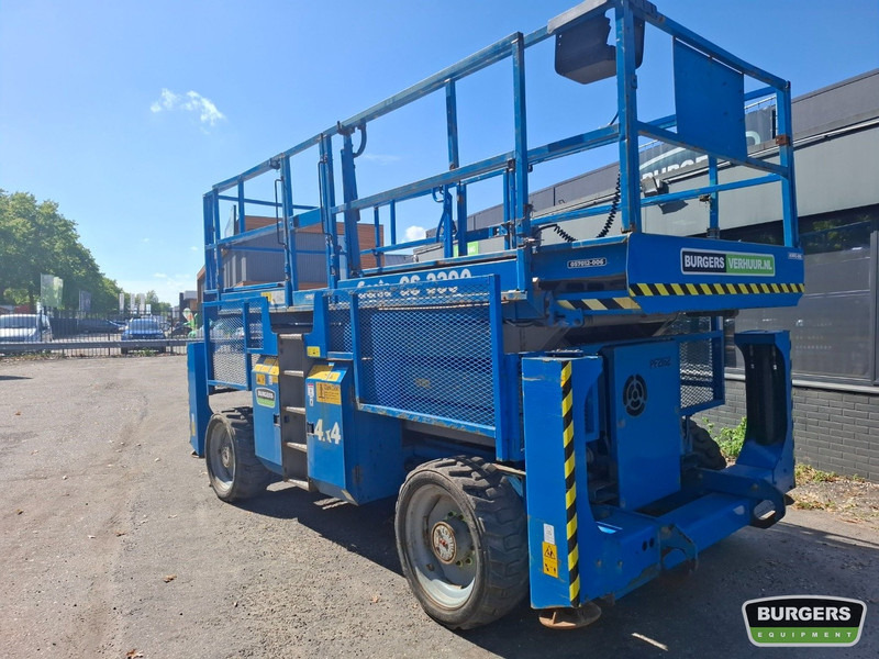 Genie GS3390 - מעלית מספריים: תמונה 4 Genie GS3390 - מעלית מספריים: תמונה 4