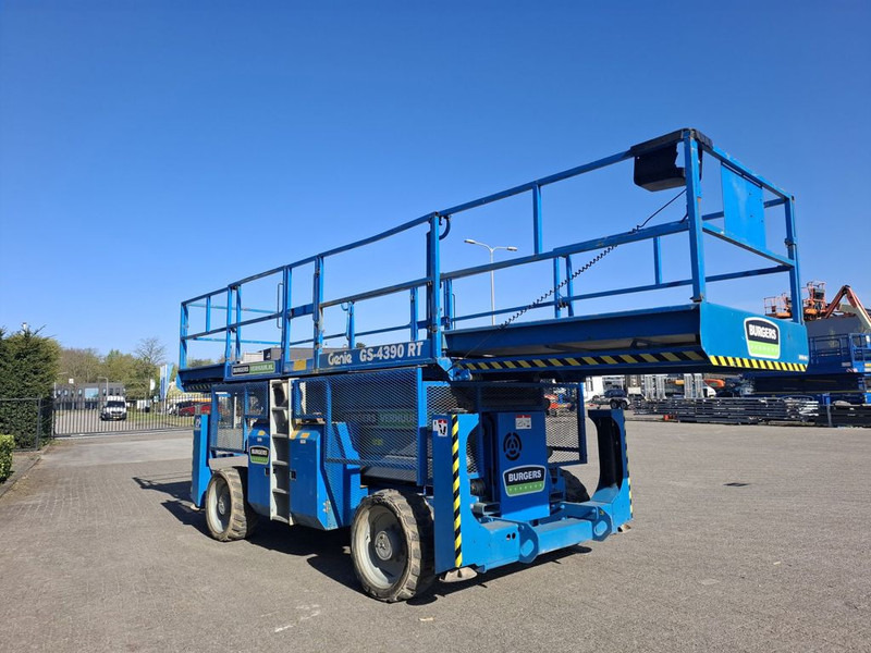 Genie GS4390 RT - מעלית מספריים: תמונה 2 Genie GS4390 RT - מעלית מספריים: תמונה 2