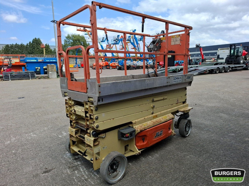 JLG 3246ES - מעלית מספריים: תמונה 3 JLG 3246ES - מעלית מספריים: תמונה 3