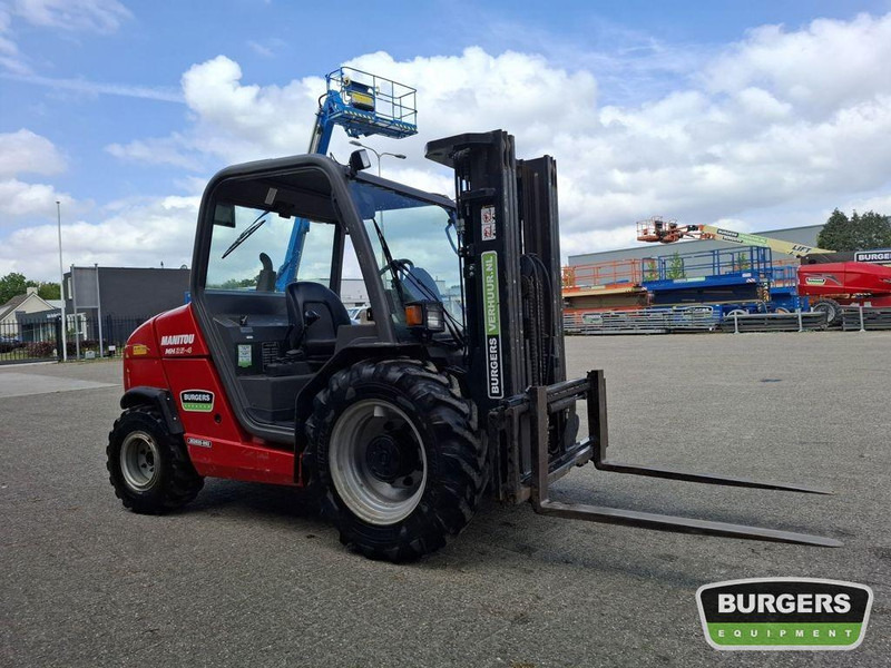 Manitou MH25-4 Buggy - מלגזת שטח קשה: תמונה 2 Manitou MH25-4 Buggy - מלגזת שטח קשה: תמונה 2