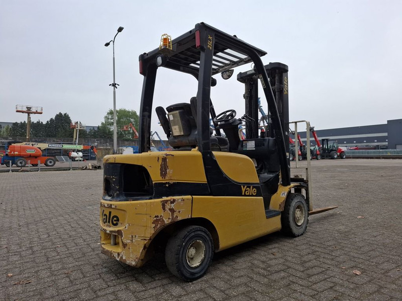 Yale GDP25 LX - מלגזת סולר: תמונה 3 Yale GDP25 LX - מלגזת סולר: תמונה 3