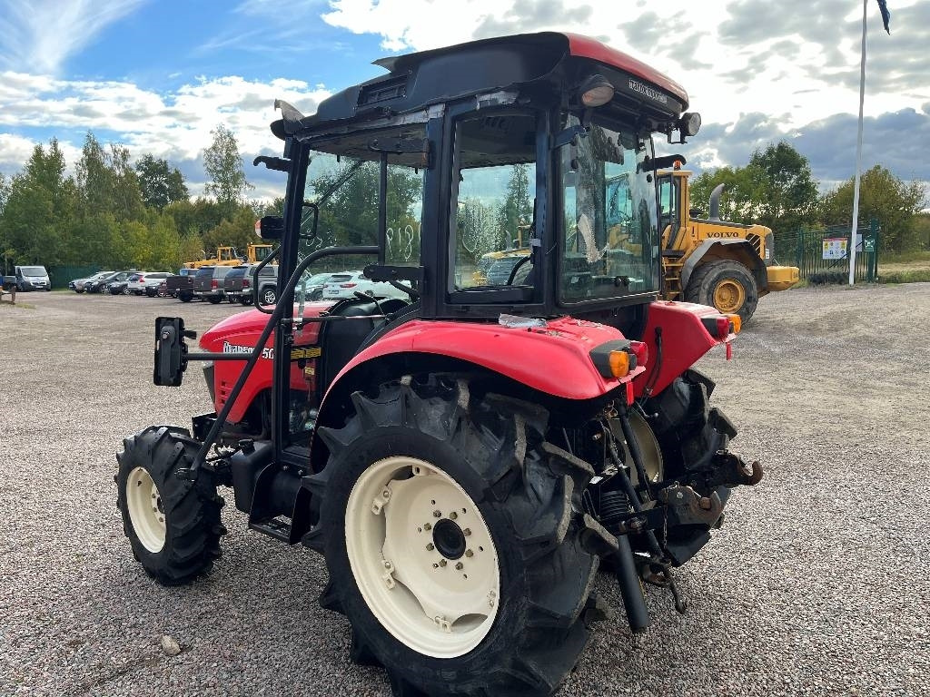 Branson 5025 C Dismantled. Only spare parts - טרקטור חקלאי: תמונה 3 Branson 5025 C Dismantled. Only spare parts - טרקטור חקלאי: תמונה 3