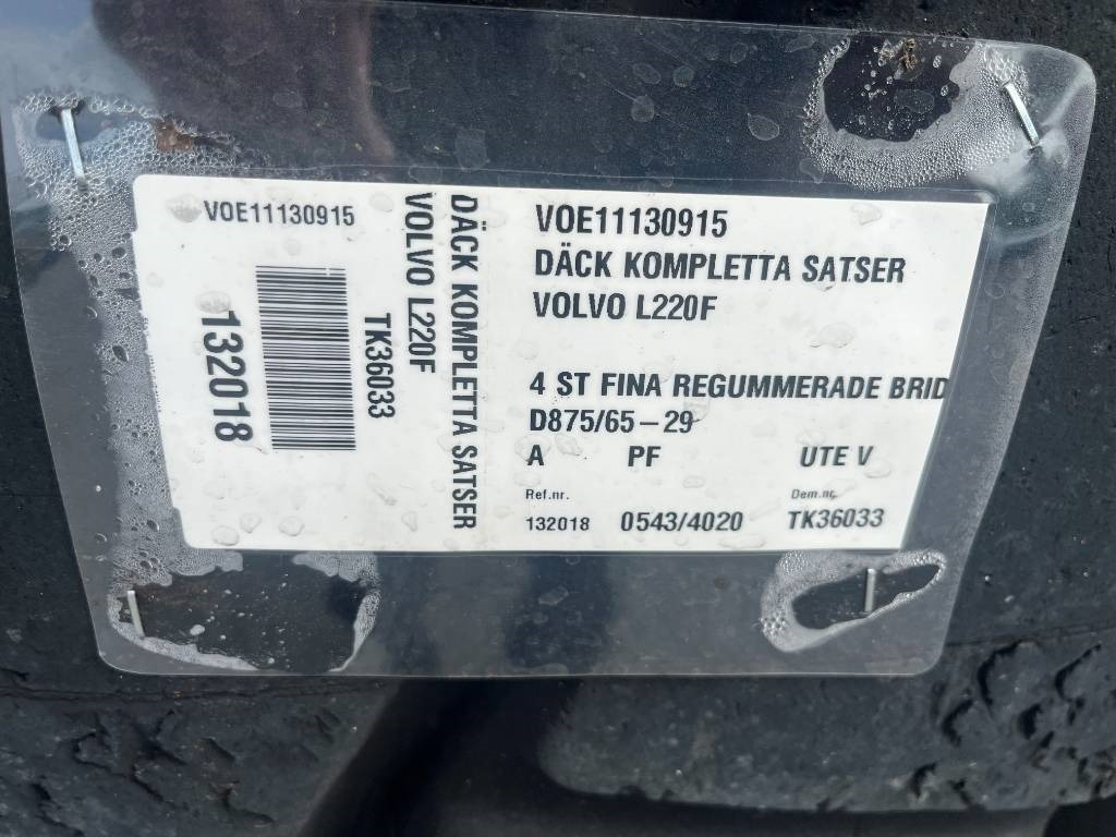 Bridgestone Regummerade 875/65R29 på Volvo L220 fälg - חבילת גלגלים וצמיגים: תמונה 3 Bridgestone Regummerade 875/65R29 på Volvo L220 fälg - חבילת גלגלים וצמיגים: תמונה 3