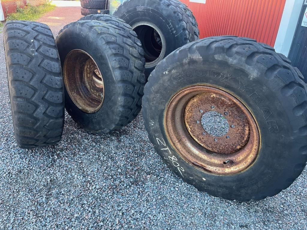 Goodyear 15,5-R25 till Zettelmeyer 802 - צמיג עבור מכונת בנייה: תמונה 4 Goodyear 15,5-R25 till Zettelmeyer 802 - צמיג עבור מכונת בנייה: תמונה 4