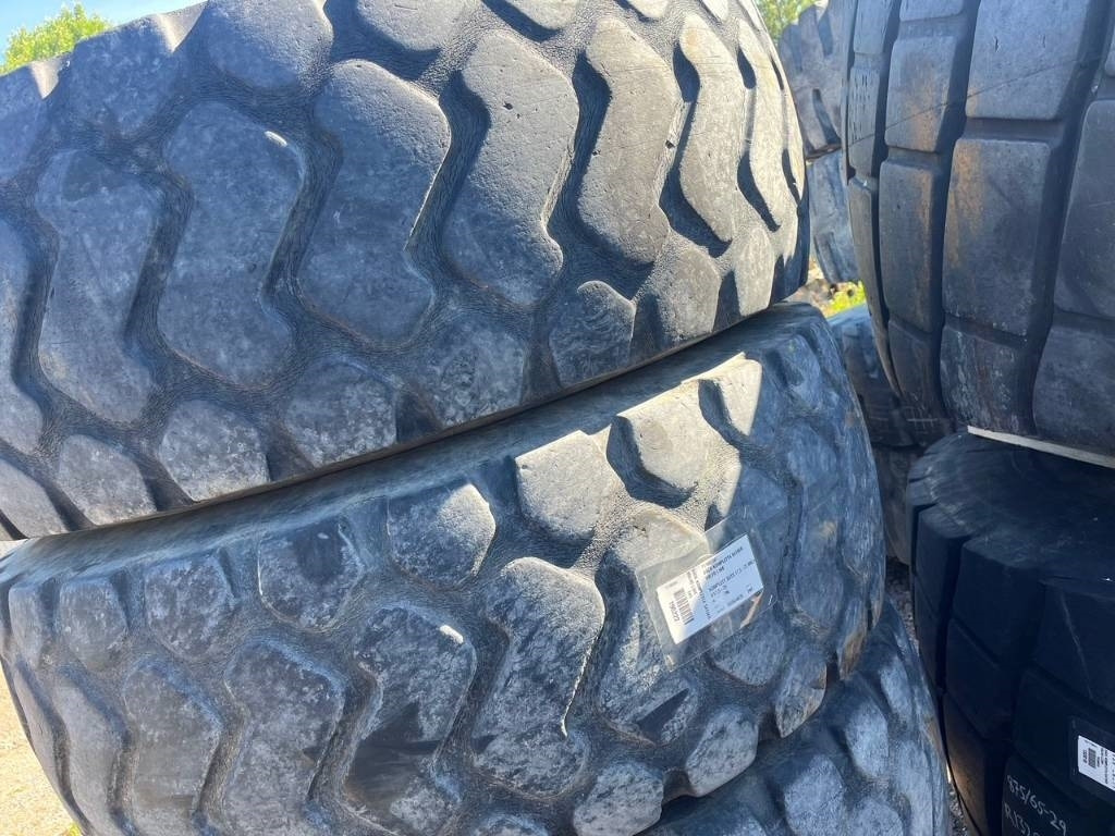 Michelin XHA 15,5-R25 till Volvo L50E C D B - צמיג עבור מכונת בנייה: תמונה 3 Michelin XHA 15,5-R25 till Volvo L50E C D B - צמיג עבור מכונת בנייה: תמונה 3