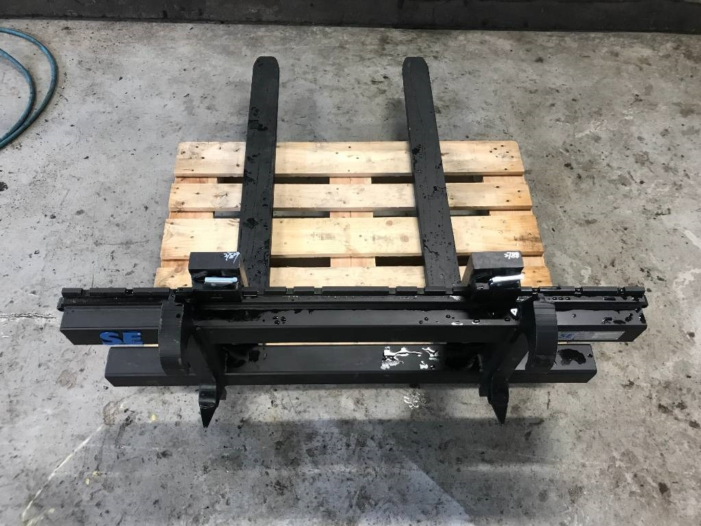 Pallgafflar 2,5 ton SMS / Trima SE - מזלגות עבור מכונת בנייה: תמונה 3 Pallgafflar 2,5 ton SMS / Trima SE - מזלגות עבור מכונת בנייה: תמונה 3