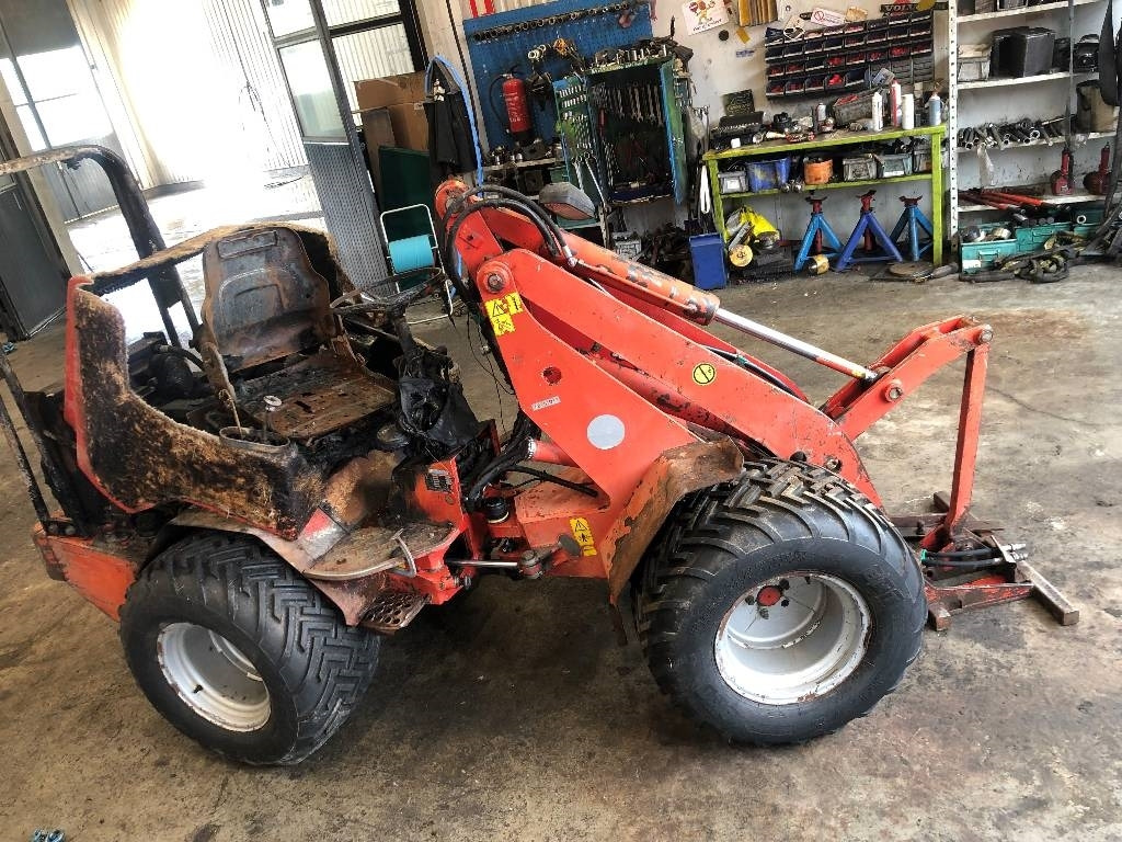 Schäffer 2033 Dismantled: only spare parts - מעמיס קומפקטי: תמונה 2 Schäffer 2033 Dismantled: only spare parts - מעמיס קומפקטי: תמונה 2