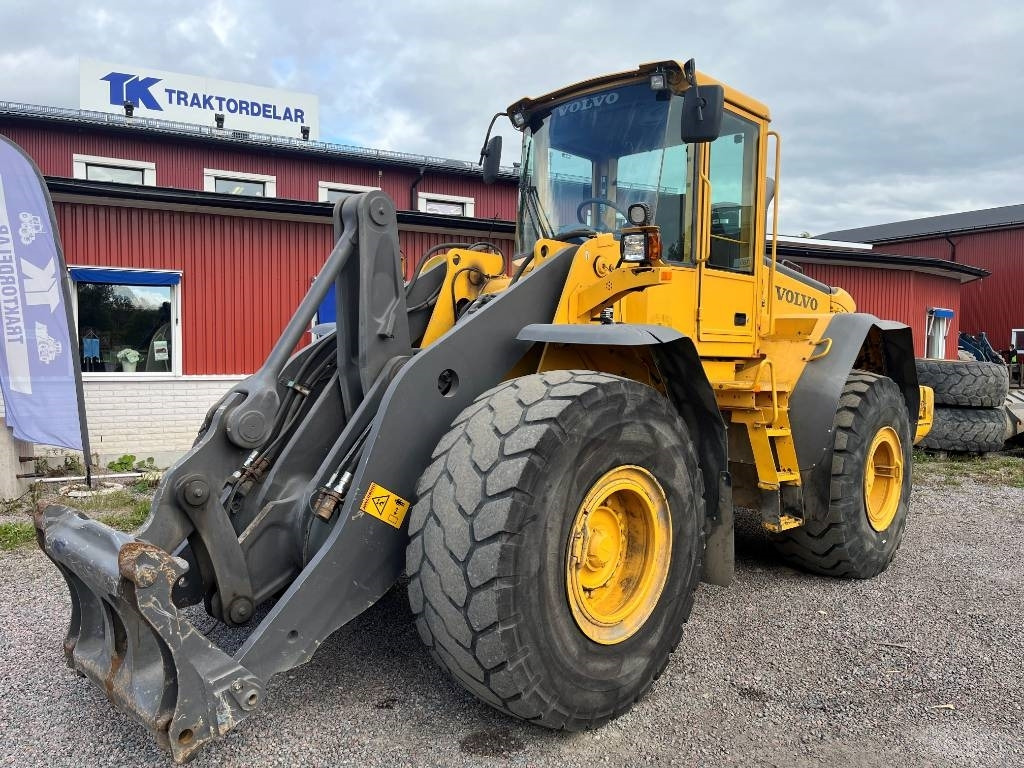 Volvo L 120 E - מעמיס גלגלים: תמונה 2 Volvo L 120 E - מעמיס גלגלים: תמונה 2
