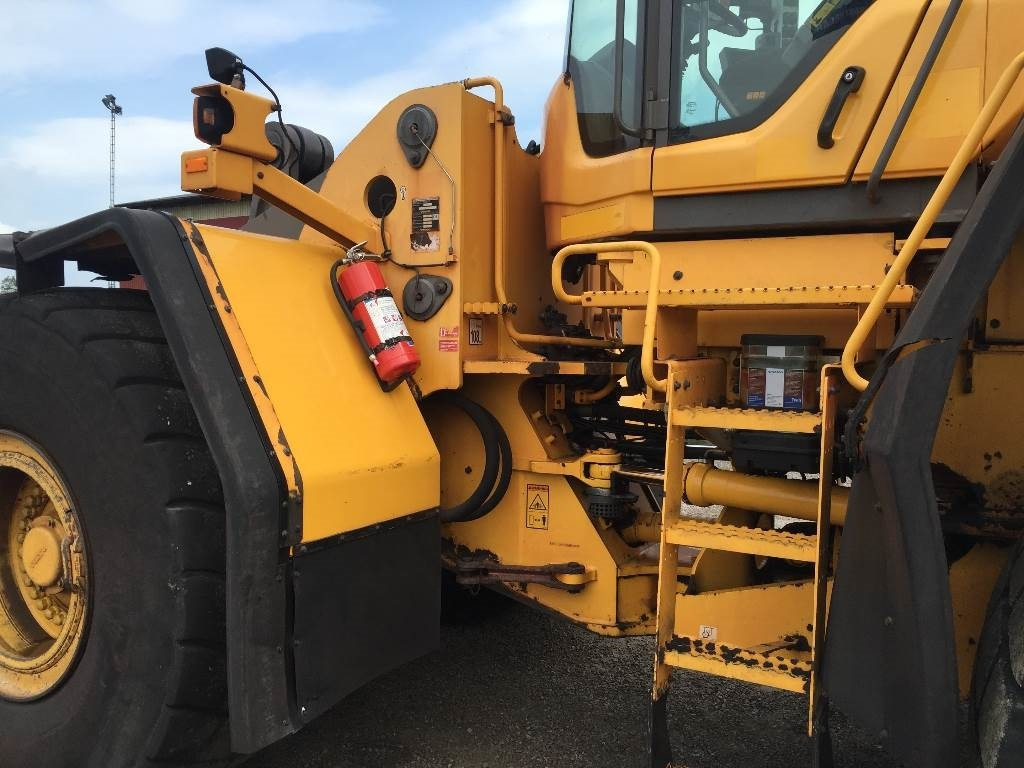 Volvo L 220 F Delar / Parts - מעמיס גלגלים: תמונה 3 Volvo L 220 F Delar / Parts - מעמיס גלגלים: תמונה 3