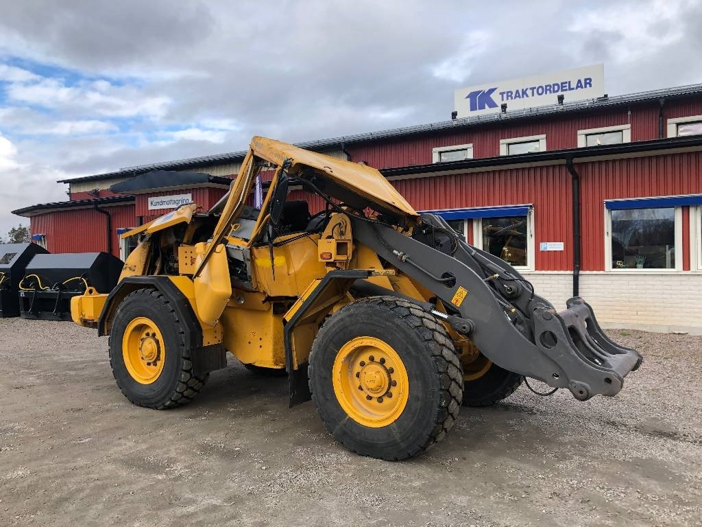 Volvo L 70 D Dismantled: only spare parts - מעמיס גלגלים: תמונה 1 Volvo L 70 D Dismantled: only spare parts - מעמיס גלגלים: תמונה 1