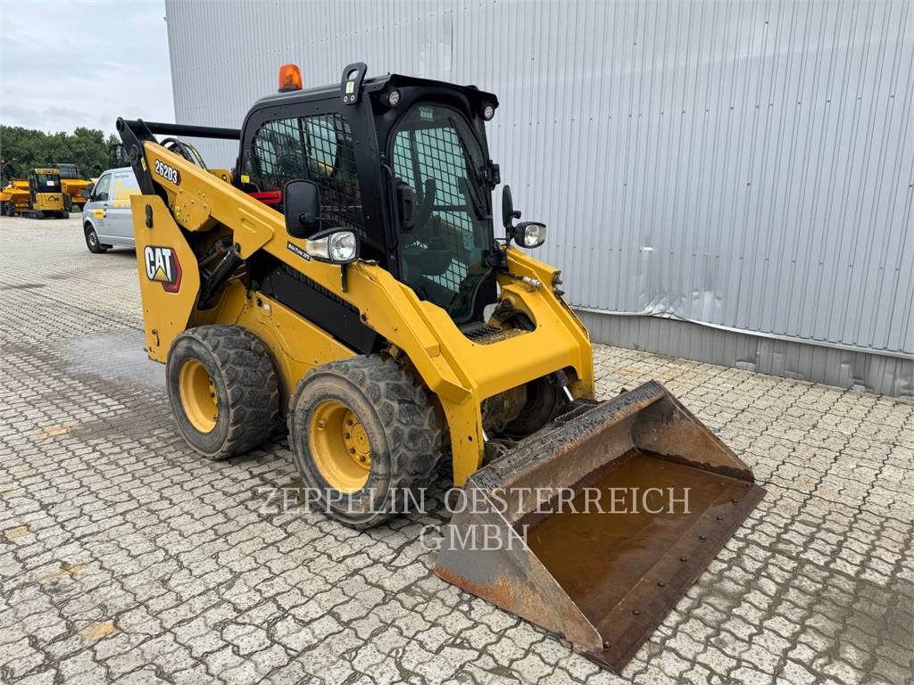 CAT 262D3 - מעמיס היגוי החלקה: תמונה 2 CAT 262D3 - מעמיס היגוי החלקה: תמונה 2