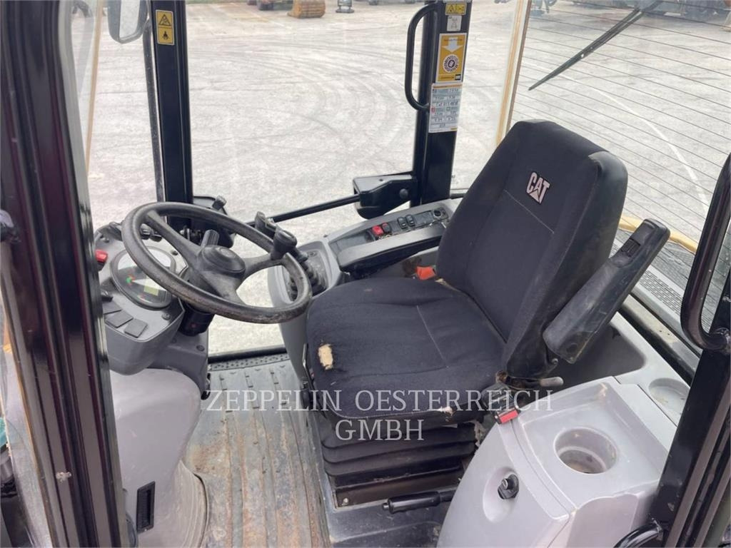 מעמיס גלגלים CAT 908M: תמונה 11