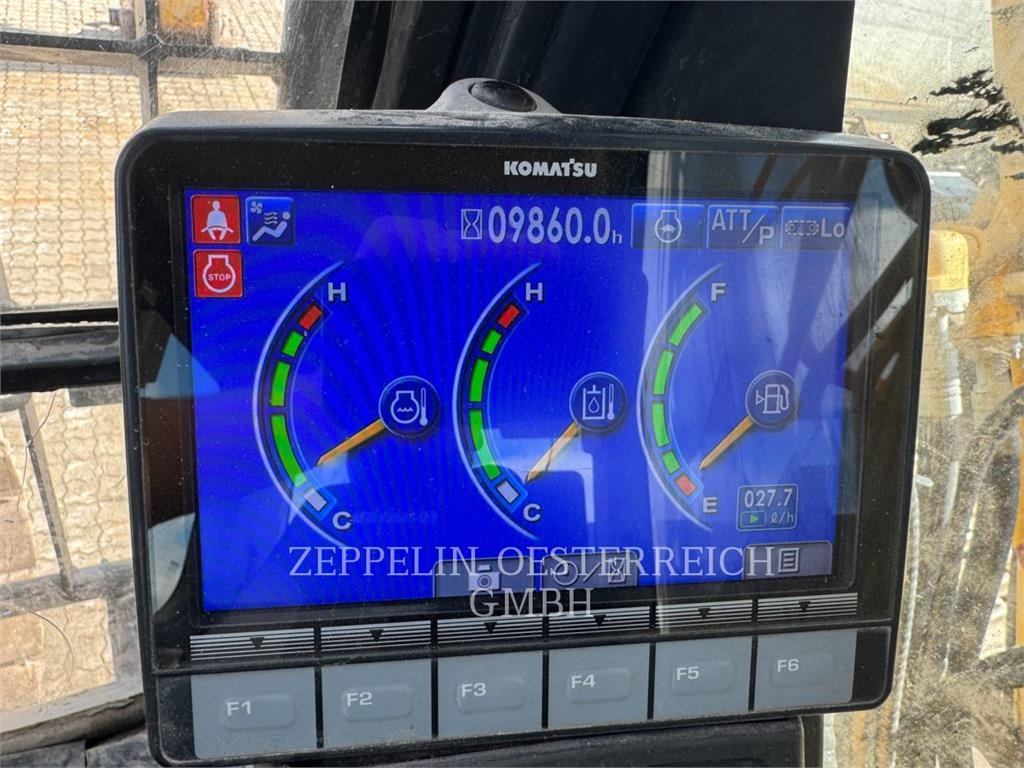 Komatsu PC490LC-10 - מחפר סורק: תמונה 3 Komatsu PC490LC-10 - מחפר סורק: תמונה 3