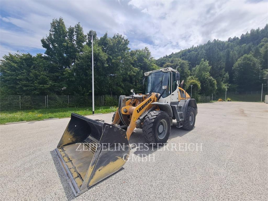 Liebherr L526 - מעמיס גלגלים: תמונה 1 Liebherr L526 - מעמיס גלגלים: תמונה 1
