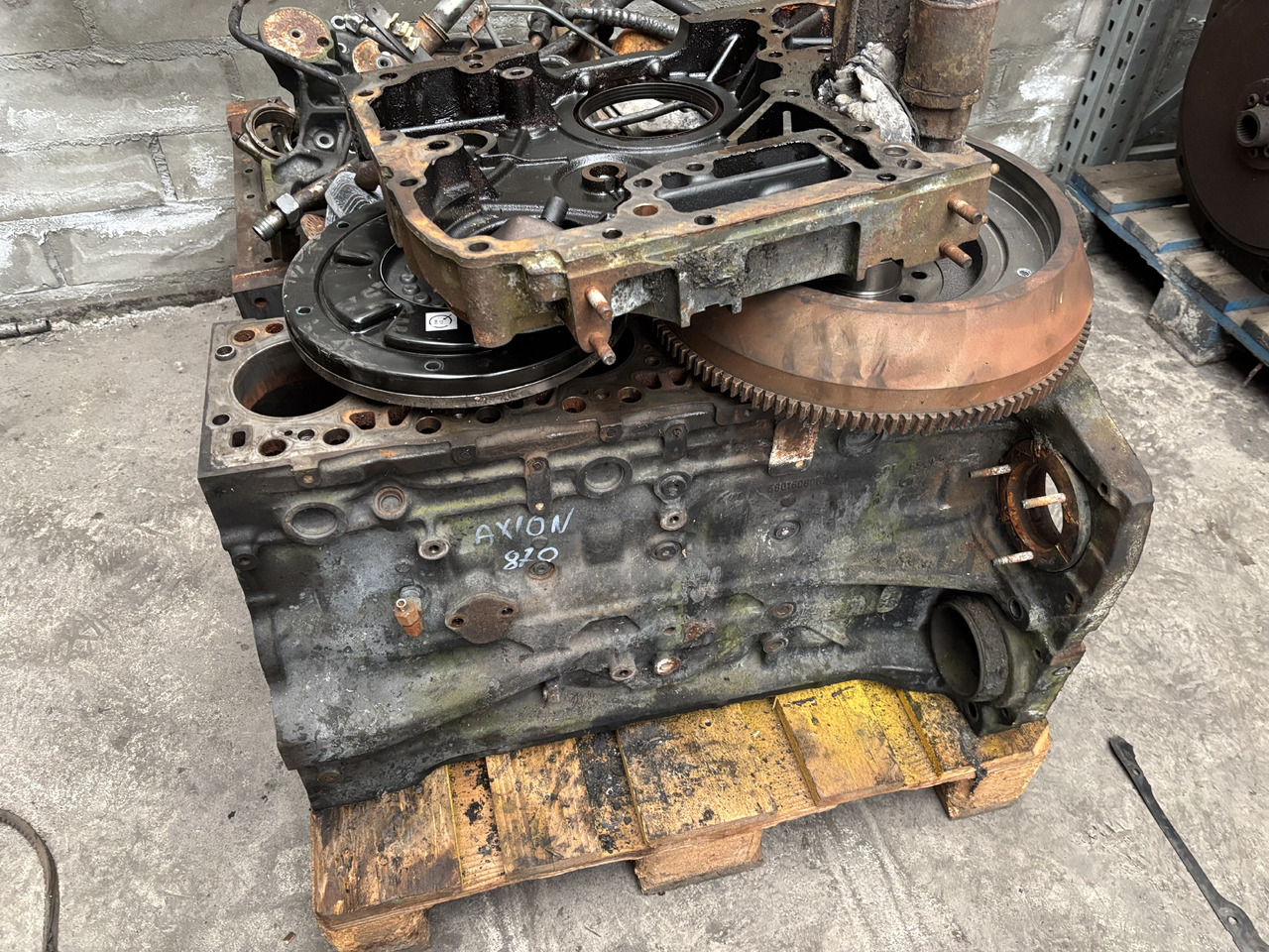 Axion 870 New Holland T7.270 T7 270 Silnik FPT 6.7 L Tłumik Drgań Koło Zamachowe Blok Pokrywa CZĘŚCI - גלגל תנופה עבור מכונה חקלאית: תמונה 1 Axion 870 New Holland T7.270 T7 270 Silnik FPT 6.7 L Tłumik Drgań Koło Zamachowe Blok Pokrywa CZĘŚCI - גלגל תנופה עבור מכונה חקלאית: תמונה 1