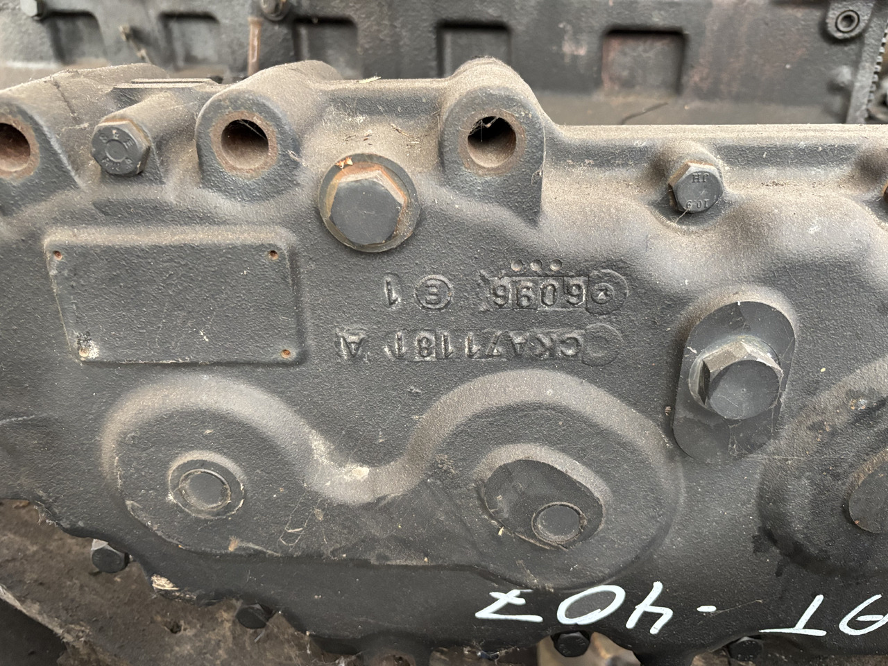 CAT Caterpillar 407 Skrzynia Pośrednia Skrzynia Rozdzielająca Napęd - תמסורת עבור מכונה חקלאית: תמונה 3 CAT Caterpillar 407 Skrzynia Pośrednia Skrzynia Rozdzielająca Napęd - תמסורת עבור מכונה חקלאית: תמונה 3