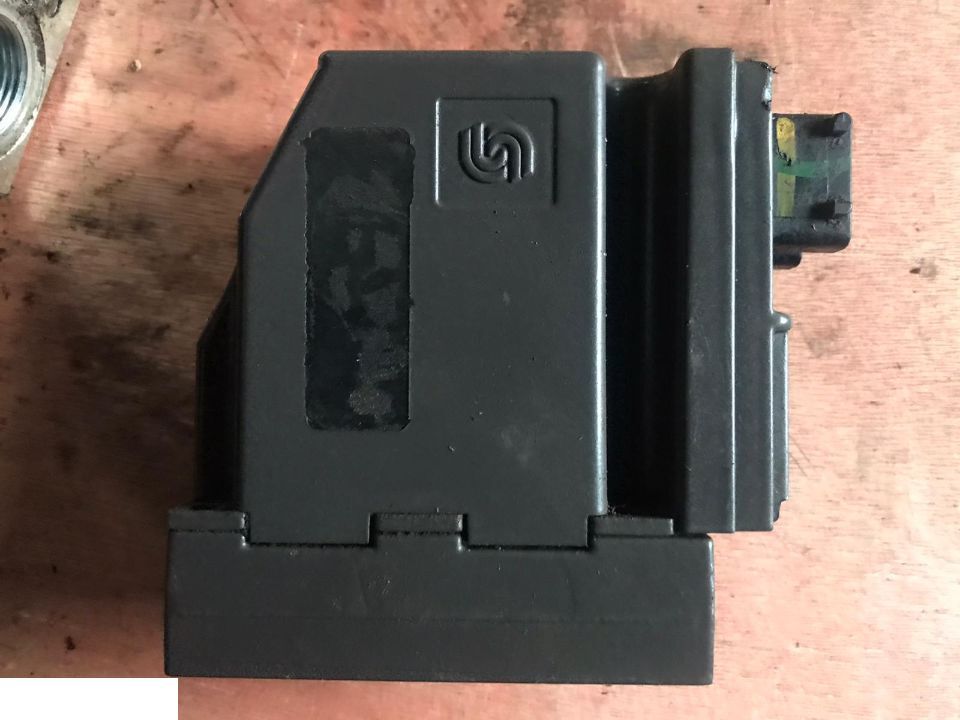 CEWKI DO ROZDZIELACZA SAUER DANFOSS 11-32 VDC - מערכת חשמל עבור מכונה חקלאית: תמונה 2 CEWKI DO ROZDZIELACZA SAUER DANFOSS 11-32 VDC - מערכת חשמל עבור מכונה חקלאית: תמונה 2