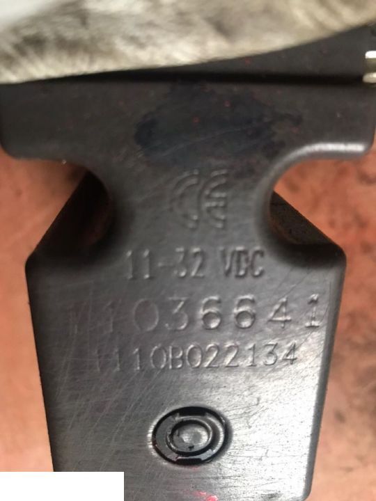 CEWKI DO ROZDZIELACZA SAUER DANFOSS 11-32 VDC - מערכת חשמל עבור מכונה חקלאית: תמונה 1 CEWKI DO ROZDZIELACZA SAUER DANFOSS 11-32 VDC - מערכת חשמל עבור מכונה חקלאית: תמונה 1
