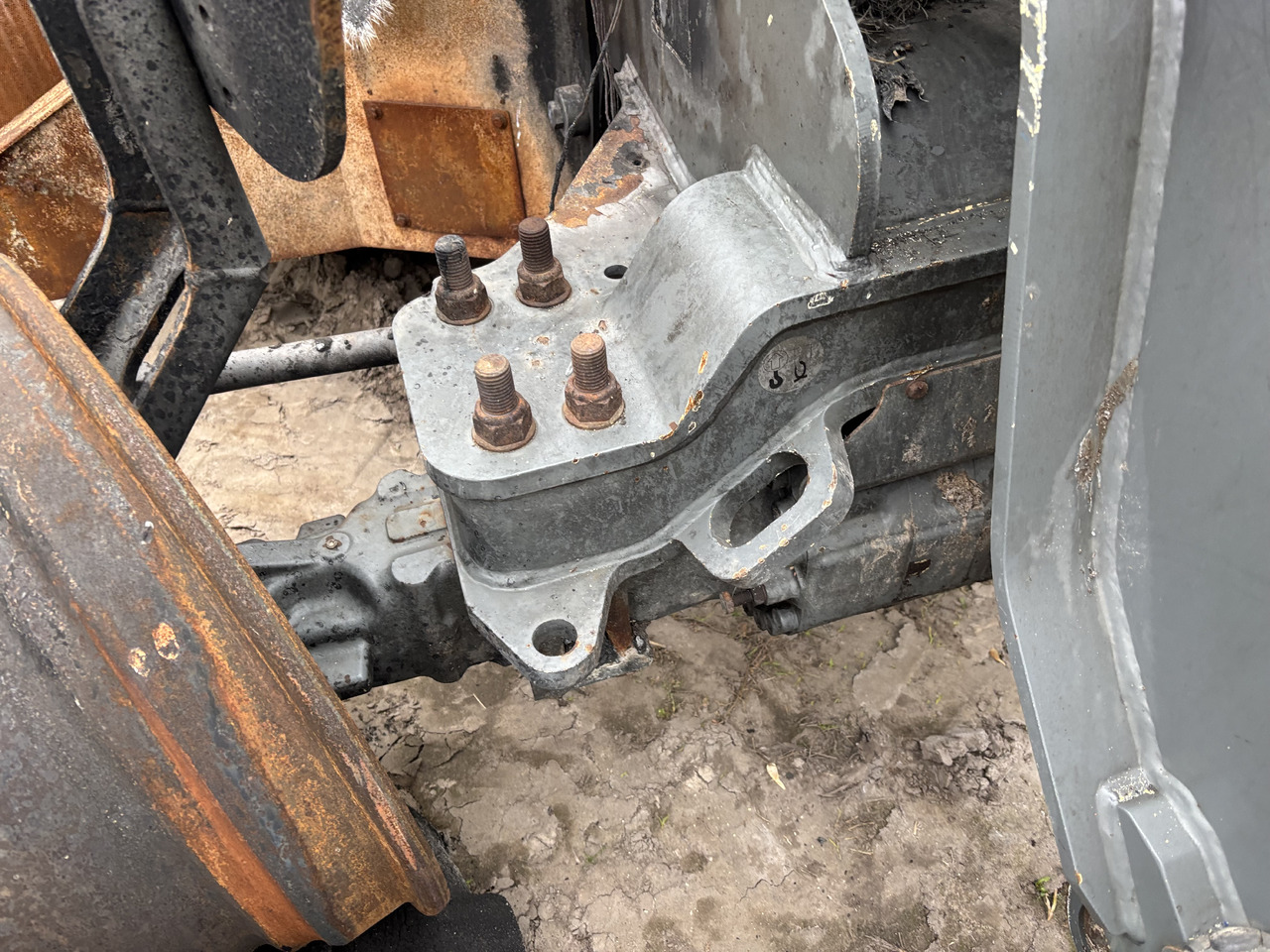 CLAAS Scorpion 7044 Koło Zamachowe Obudowa Koła Zamachowego - גלגל תנופה עבור מכונה חקלאית: תמונה 2 CLAAS Scorpion 7044 Koło Zamachowe Obudowa Koła Zamachowego - גלגל תנופה עבור מכונה חקלאית: תמונה 2