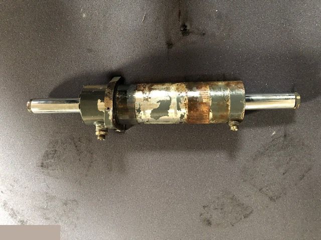 Carraro Siłownik Skrętu - צילינדר הידרולי עבור מכונה חקלאית: תמונה 1 Carraro Siłownik Skrętu - צילינדר הידרולי עבור מכונה חקלאית: תמונה 1