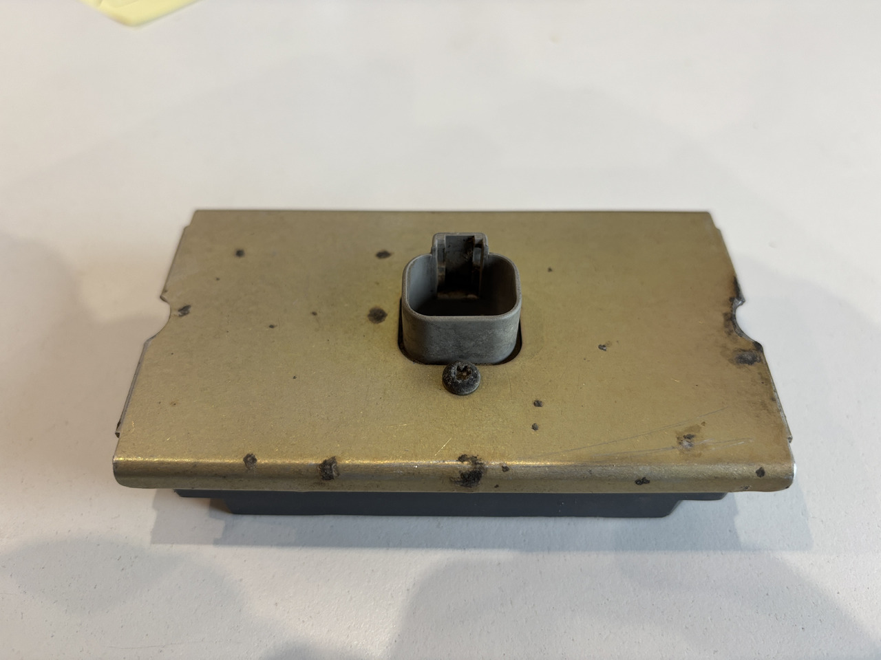 Case IH Puma Magnum Maxxum MX - moduł sterownik 4-pinowy 284638A2 - ECU עבור מכונה חקלאית: תמונה 2 Case IH Puma Magnum Maxxum MX - moduł sterownik 4-pinowy 284638A2 - ECU עבור מכונה חקלאית: תמונה 2