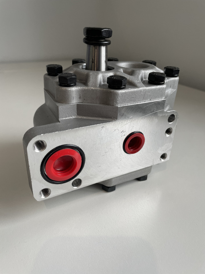 Case IH - pompa hydrauliczna Dynamatic 308873A1, 93835C92 NOWA GWARANCJA - משאבה הידרולית עבור מכונה חקלאית: תמונה 3 Case IH - pompa hydrauliczna Dynamatic 308873A1, 93835C92 NOWA GWARANCJA - משאבה הידרולית עבור מכונה חקלאית: תמונה 3