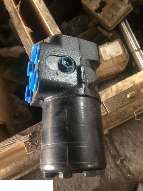 Case - Orbitrol Danfoss ospd 60/185 lsr - היגוי עבור מכונה חקלאית: תמונה 4 Case - Orbitrol Danfoss ospd 60/185 lsr - היגוי עבור מכונה חקלאית: תמונה 4