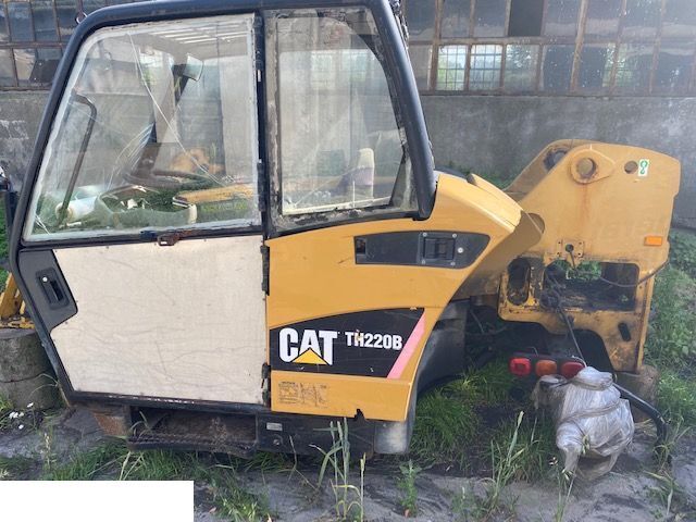 Cat TH 220 B - Zbiornik Paliwa - מכל דלק עבור מפעיל טלסקופי: תמונה 2 Cat TH 220 B - Zbiornik Paliwa - מכל דלק עבור מפעיל טלסקופי: תמונה 2
