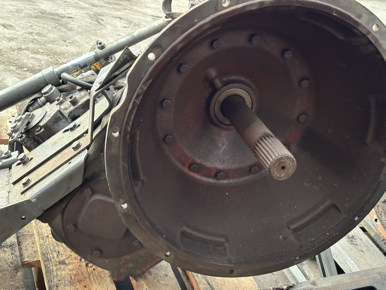 Claas 480 Wałek Napędu Skrzyni Biegów 0007694080 0006379471 0006376880 - גל הנעה עבור מכונה חקלאית: תמונה 2 Claas 480 Wałek Napędu Skrzyni Biegów 0007694080 0006379471 0006376880 - גל הנעה עבור מכונה חקלאית: תמונה 2