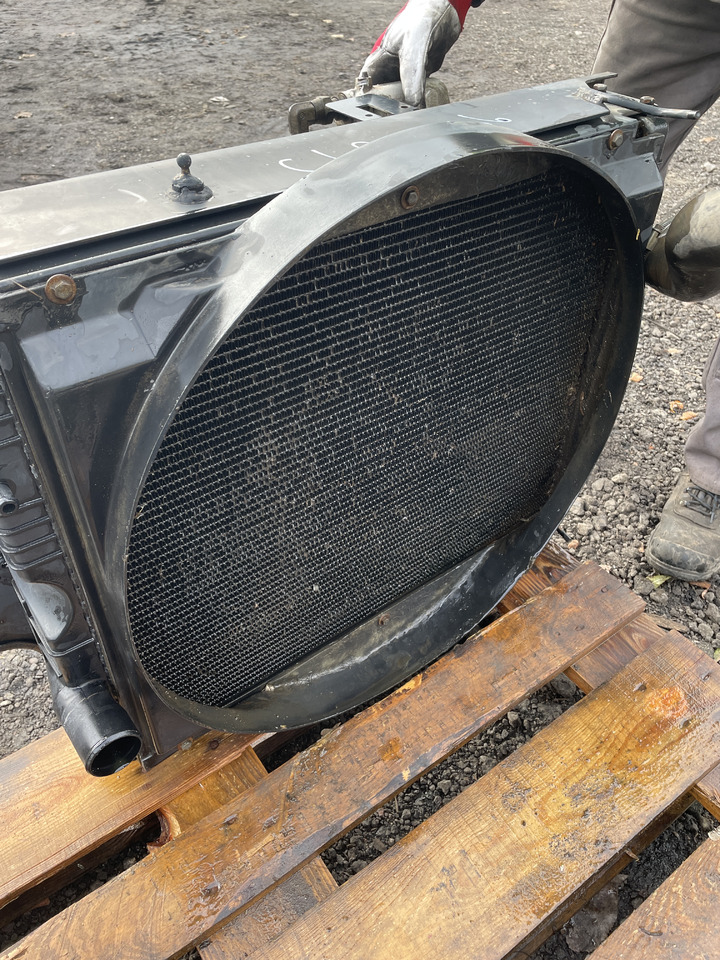 Claas Ares - chłodnica wody - מקרר שמן עבור מכונת בנייה: תמונה 4 Claas Ares - chłodnica wody - מקרר שמן עבור מכונת בנייה: תמונה 4